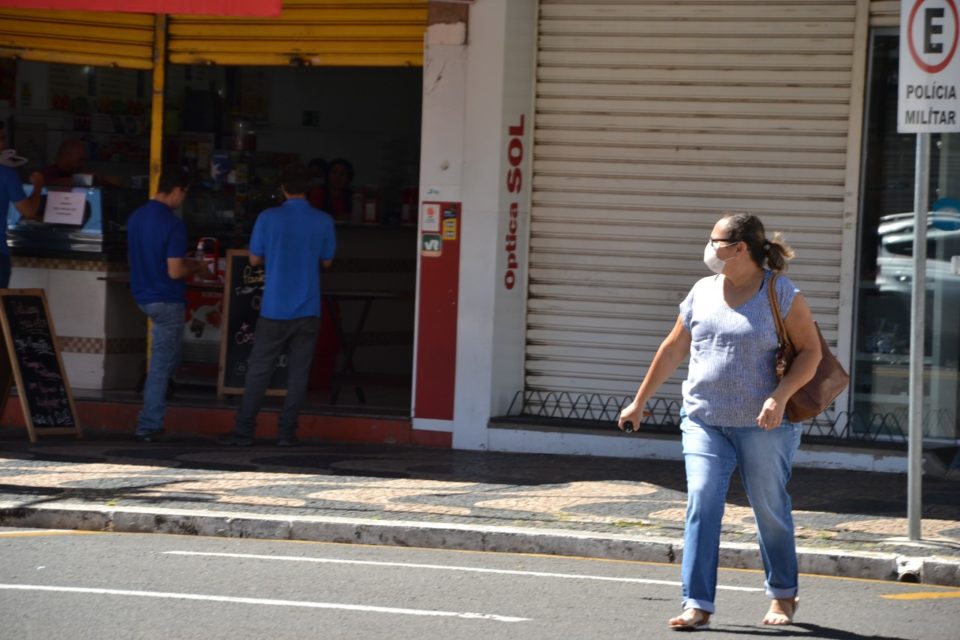 Queda no isolamento coincide com aumento de casos