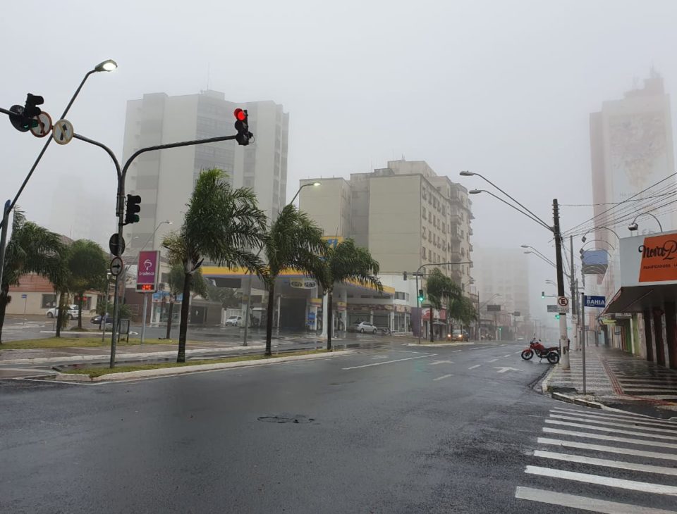 Marília tem alerta para tempestade e queda na temperatura