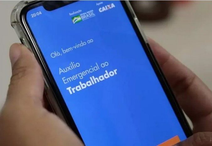 Total de cadastros para auxílio chega a 96,9 milhões