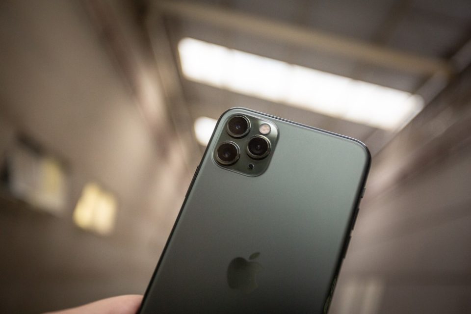 Apple registra queda de 7% nas vendas do iPhone