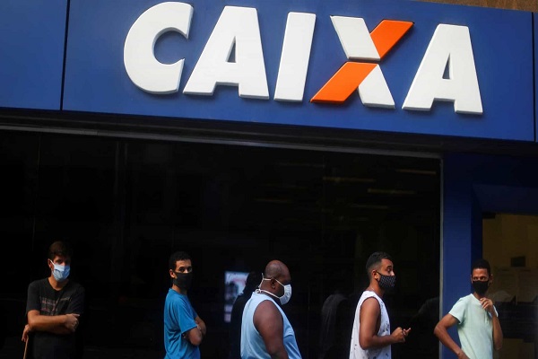 Auxílio de R$ 600: Caixa abre 680 agências neste sábado