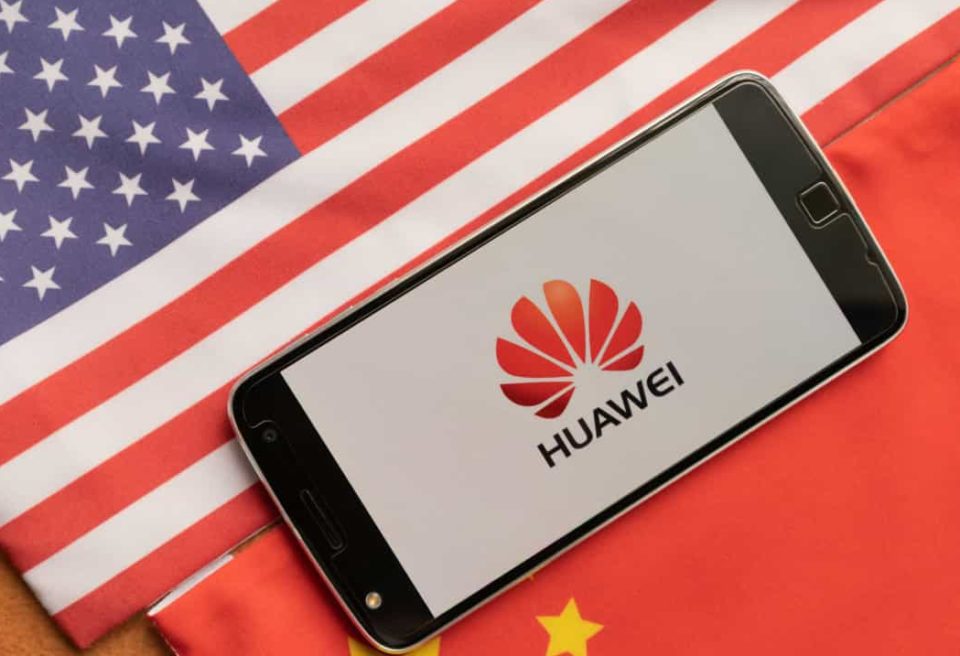 Estados Unidos prorrogam sanções à Huawei até 2021
