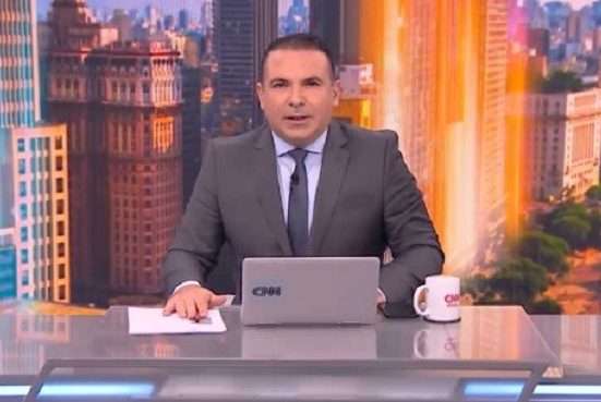 Record TV anuncia o retorno de Reinaldo Gottino