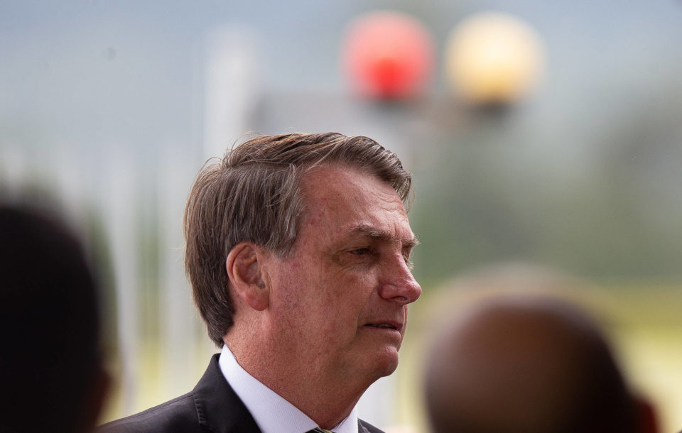 Após ação contra aliados, Bolsonaro critica ‘abusos’