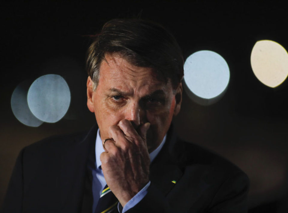 Bolsonaro diz que tomará ‘medidas legais’ após ações do STF