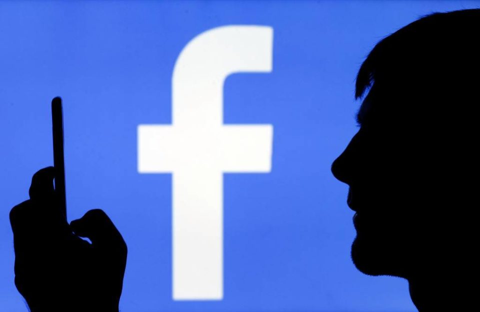 Facebook vai alertar usuários ao compartilhar notícias velhas