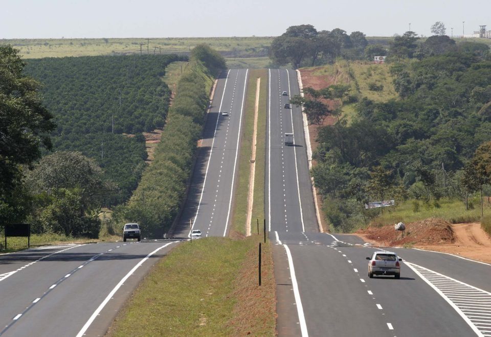 Rodovia entre Marília e Bauru terá dois pedágios em até um ano