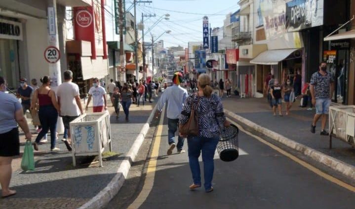 Após mortes, Prefeitura reforça alerta de distanciamento social