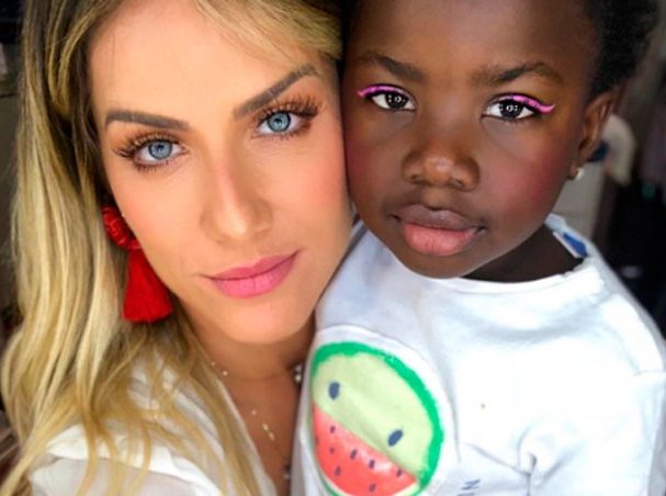 Giovanna Ewbank: É preciso enfrentar o racismo