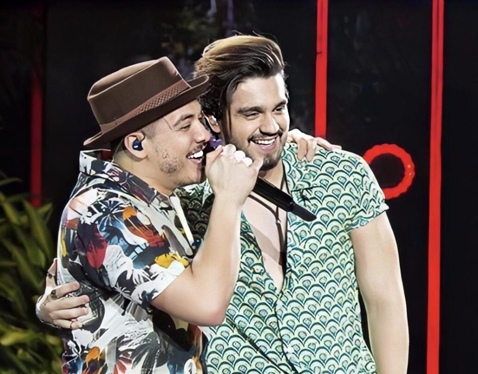 Wesley Safadão e Luan Santana farão live de festa junina