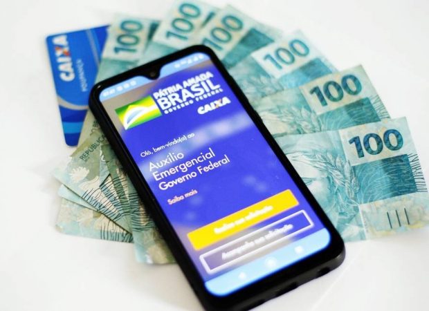 Auxílio de R$600 compensou boa parte da perda de renda