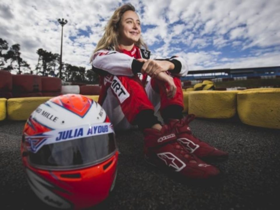 Brasileiras disputam vaga de piloto na Academia Ferrari