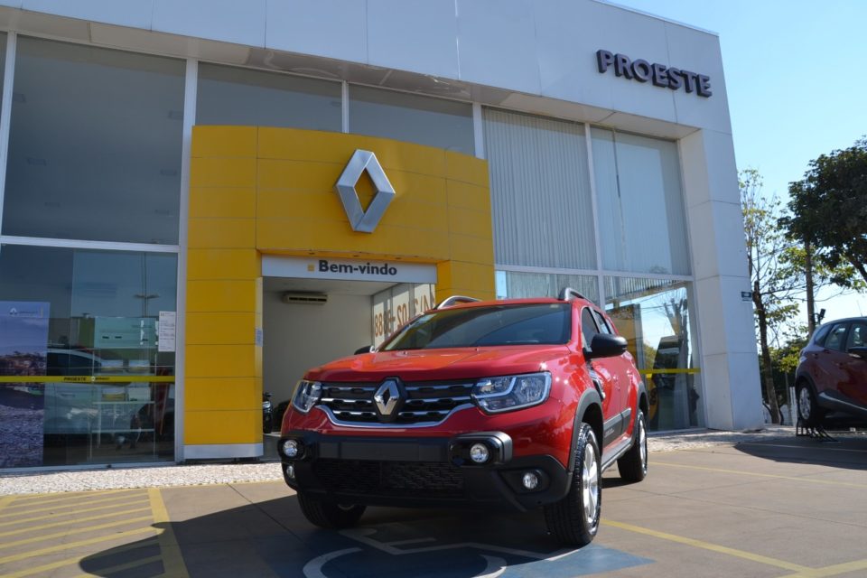 Proeste Renault Marília faz live com vendas do Novo Duster