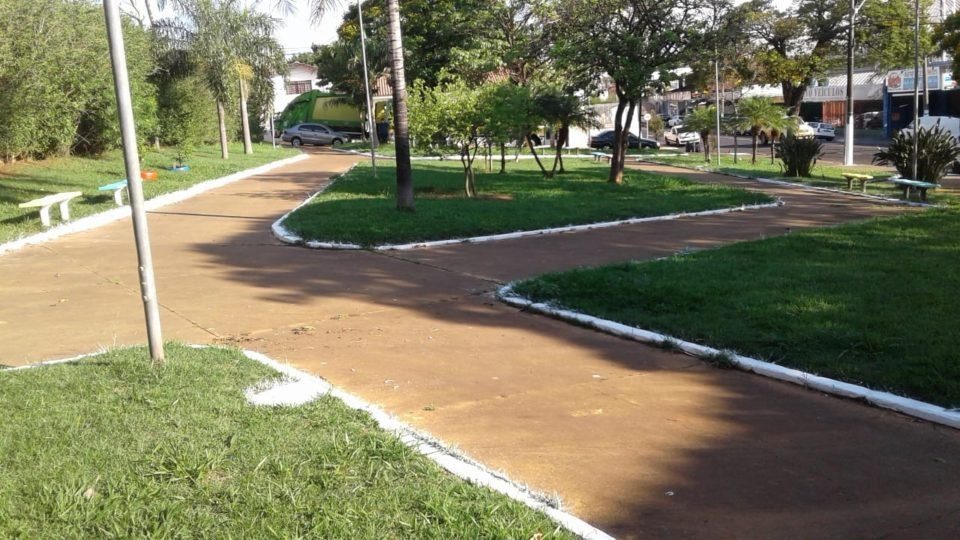 TCE suspende licitação para reforma de 30 praças em Marília