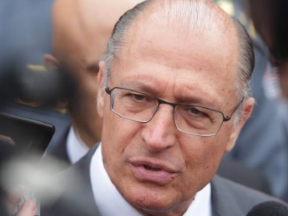 Geraldo Alckmin é denunciado por lavagem de dinheiro