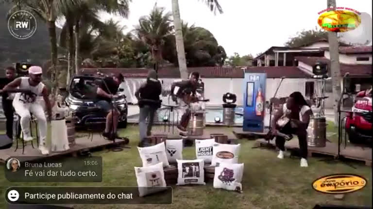 Live de grupo de pagode é interrompida por tiroteio