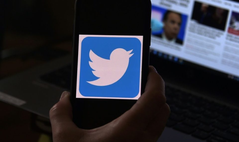 Twitter investiga ataque a contas de personalidades