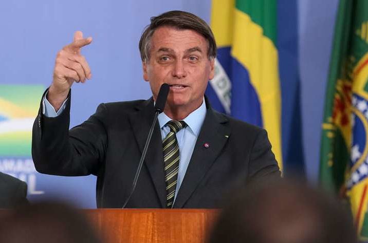 Bolsonaro: “Menor hoje pode cheirar crack, menos trabalhar”