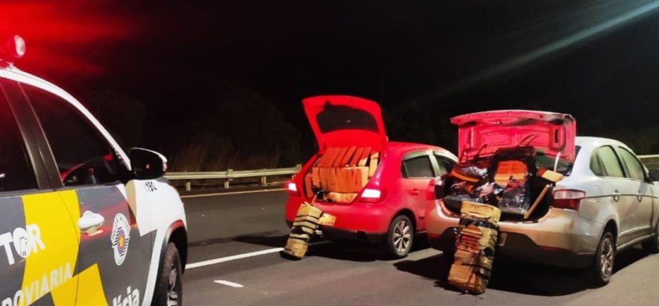 TOR prende duas pessoas transportando maconha na SP-333