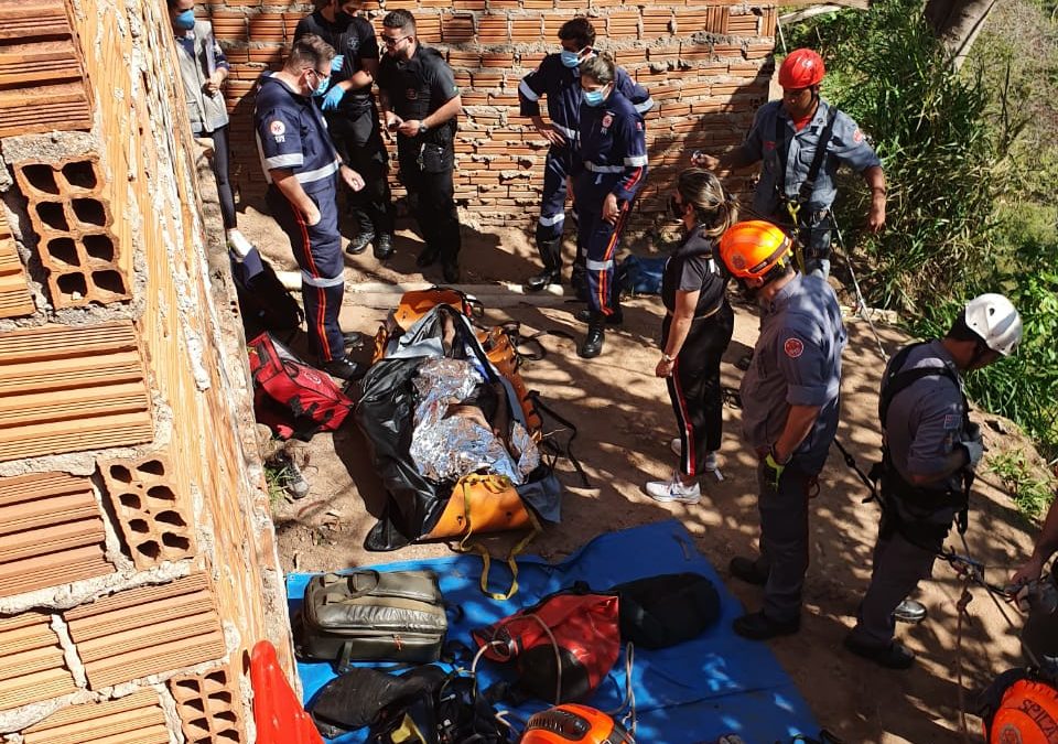 Homem morre após cair em precipício no Jardim Virgínia