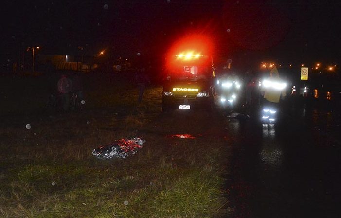 Motorista foge após atropelar e matar mulher na região