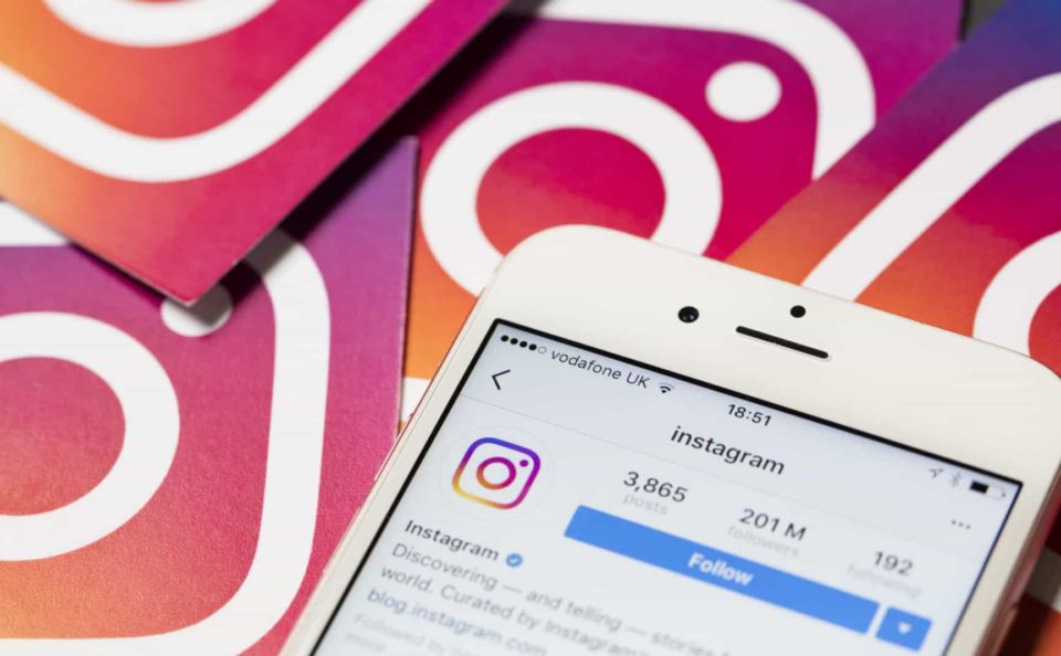 Instagram pode pedir RG para analisar contas de usuários