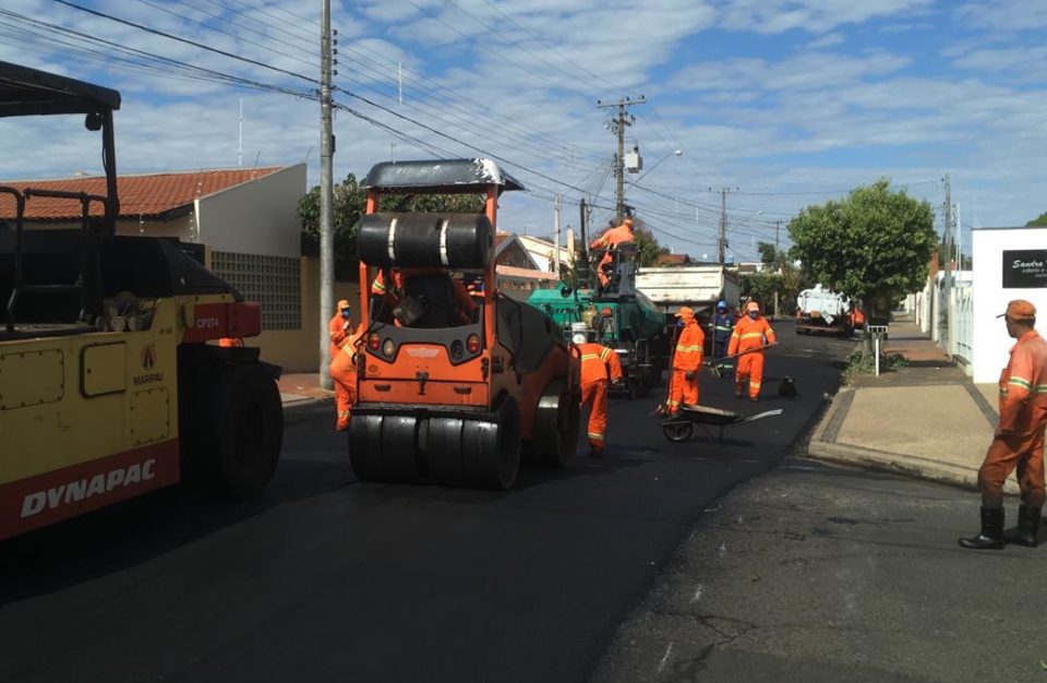 Prefeitura anuncia recapeamento de mais cinco ruas