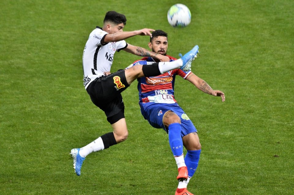 Golaço de Luan salva Corinthians de derrota para o Fortaleza