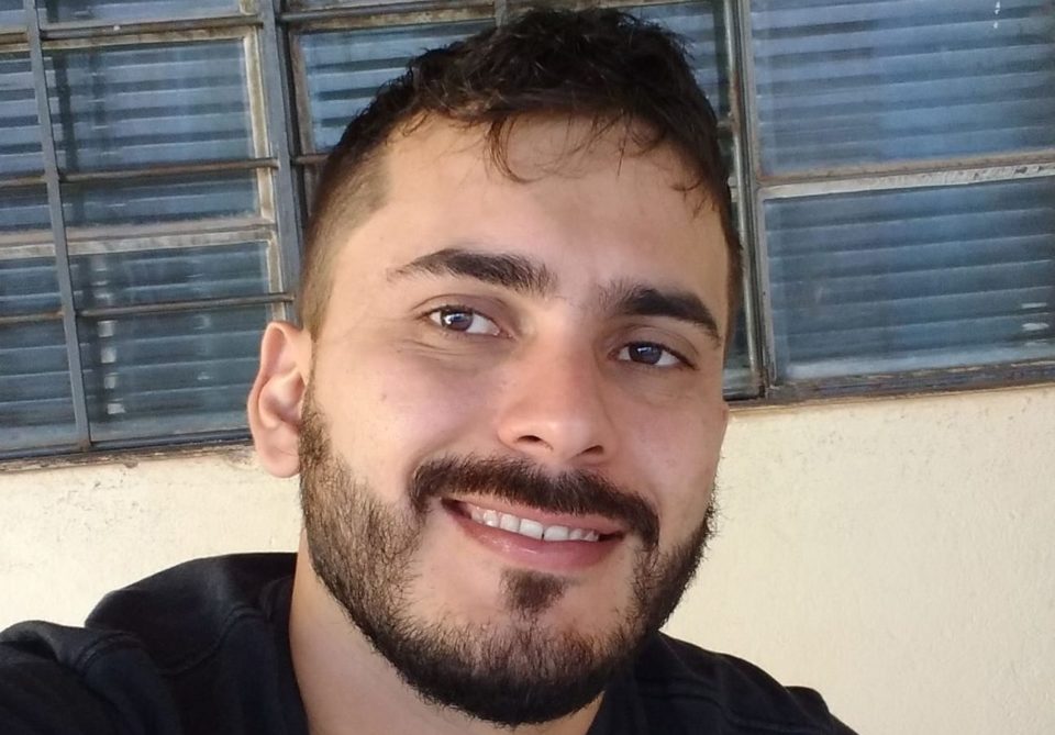 Rapaz morre em acidente de moto na rua Nove de Julho em Marília