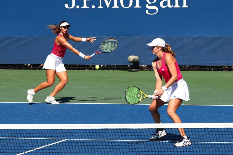 Luisa Stefani cai nas quartas de final nas duplas no US Open
