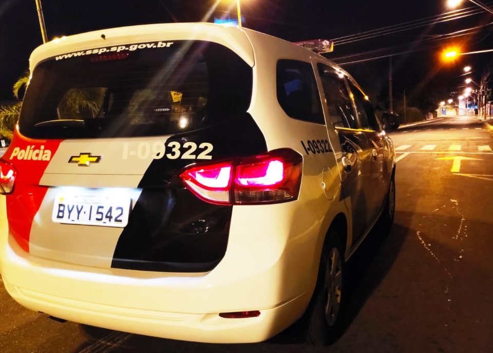 Criminoso armado assalta mercado na zona Sul