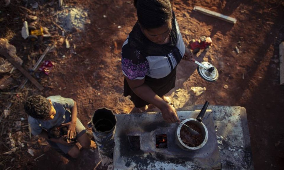 Fome cresce e segurança alimentar piora pela 1ª vez