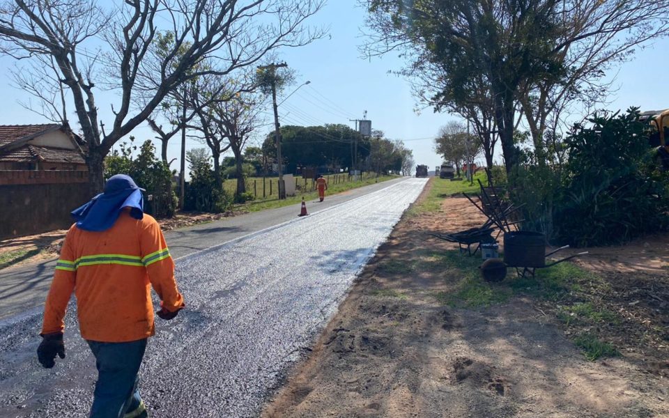 Recape da estrada vicinal de Avencas está próximo ao distrito