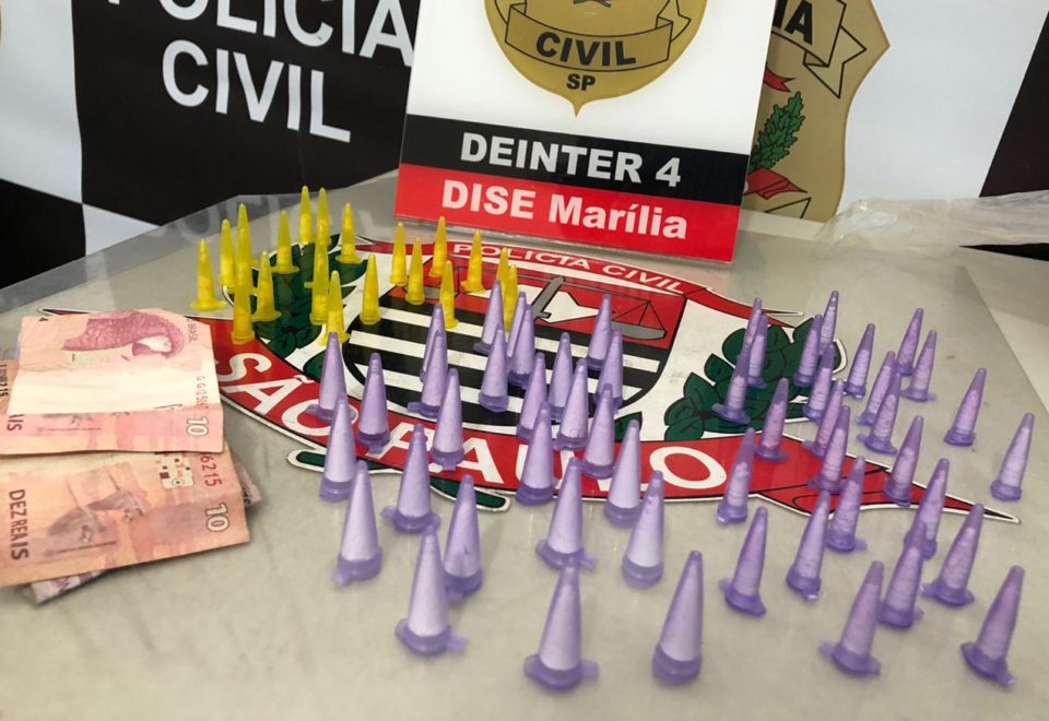 Dise prende homem com crack e cocaína no Azaleias