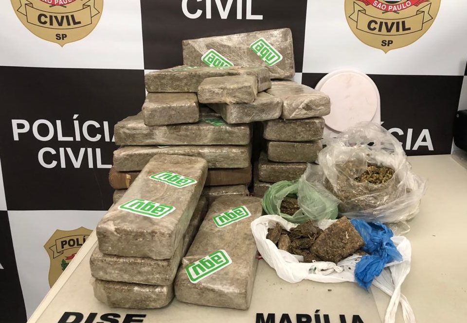 Dise prende três por tráfico em operação pela zona Oeste