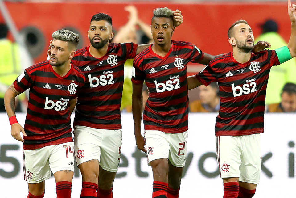 Sete jogadores do Flamengo são submetidos a exame