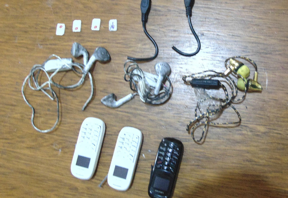 Mãe envia celulares para o filho em unidade prisional