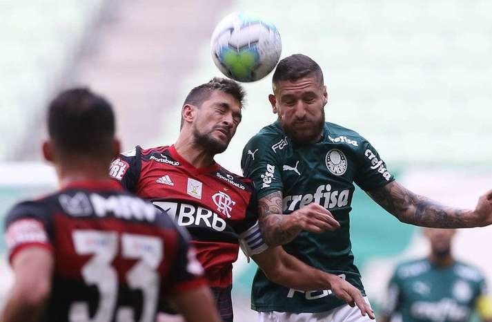 Palmeiras e Flamengo empatam em 1 a 1 após luta judicial