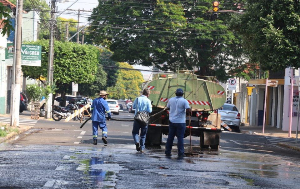 Codemar inicia recapeamento de dois trechos da Av. Pedro de Toledo