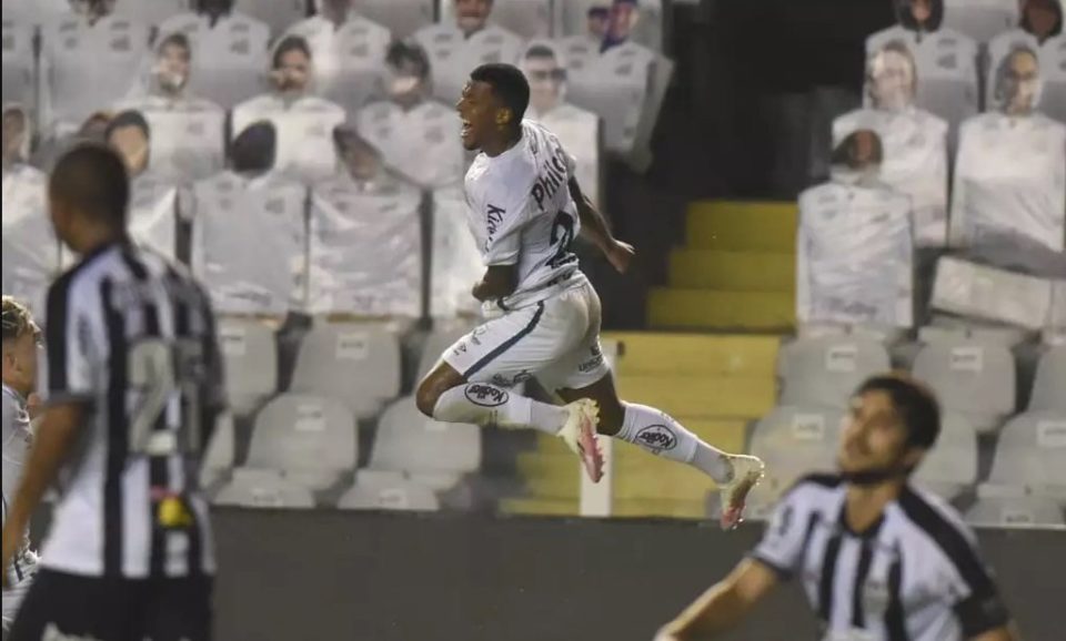 Santos aproveita falhas do Atlético-MG e vence por 3 a 1