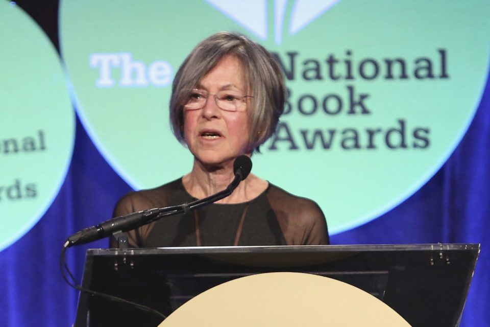 Louise Glück conquista Prêmio Nobel de Literatura