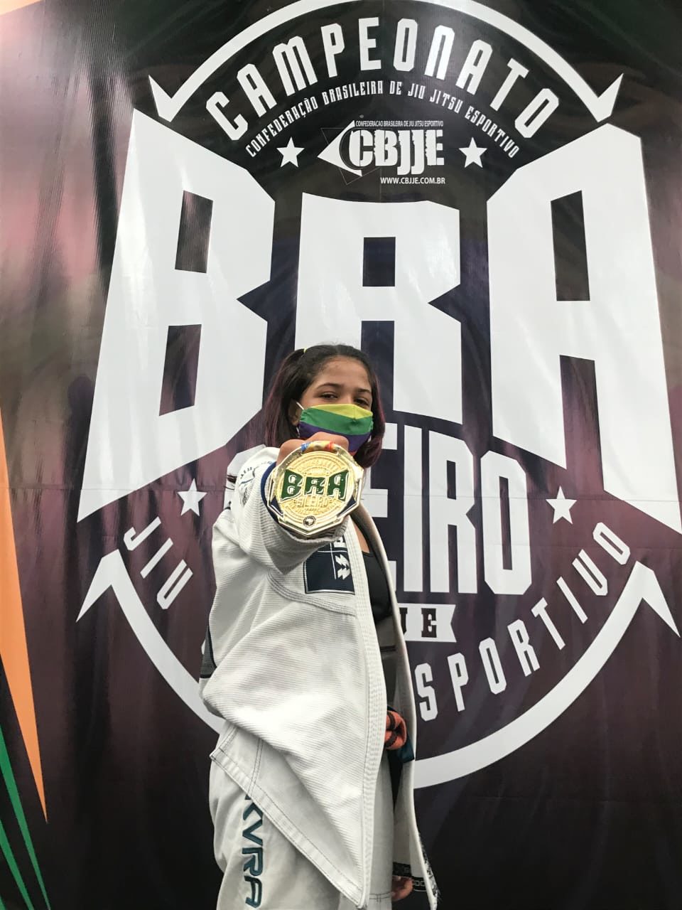 Mariliense Duda Gracie conquista título de campeã brasileira