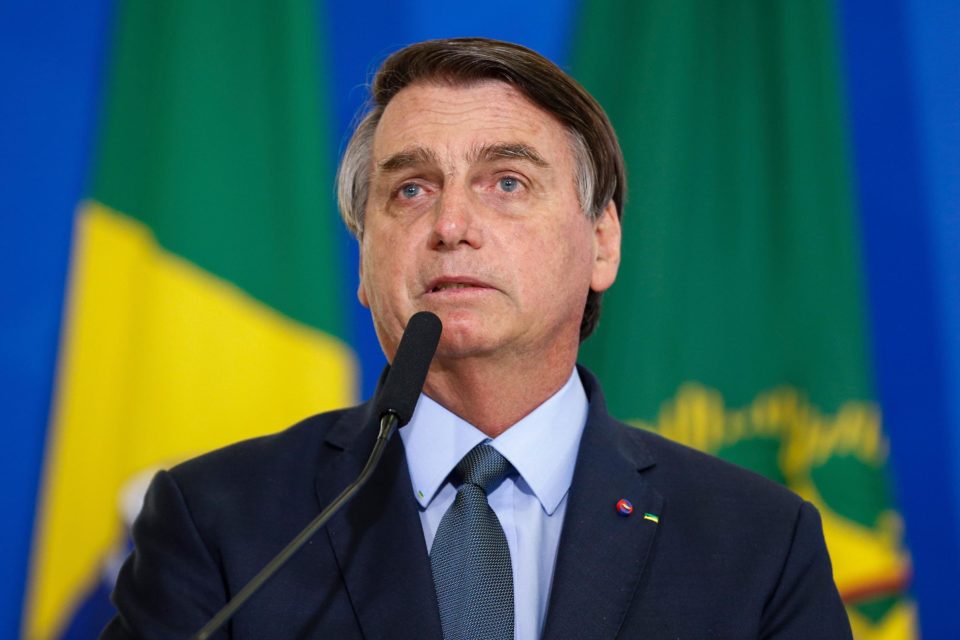 Bolsonaro cede vice-lideranças do governo ao Centrão