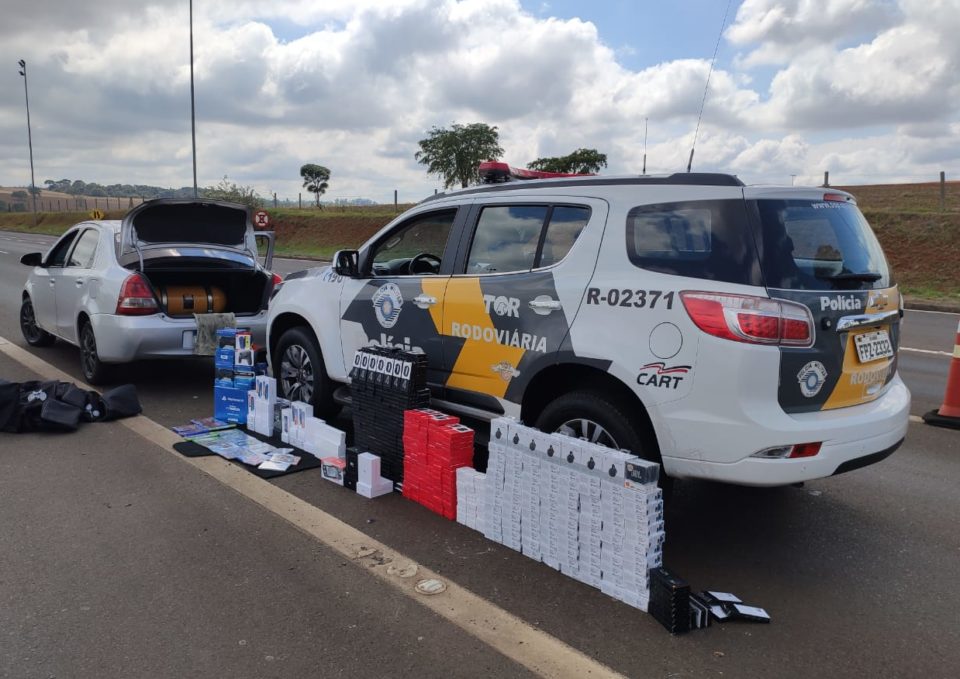 Polícia apreende eletrônicos sem nota fiscal na SP-225