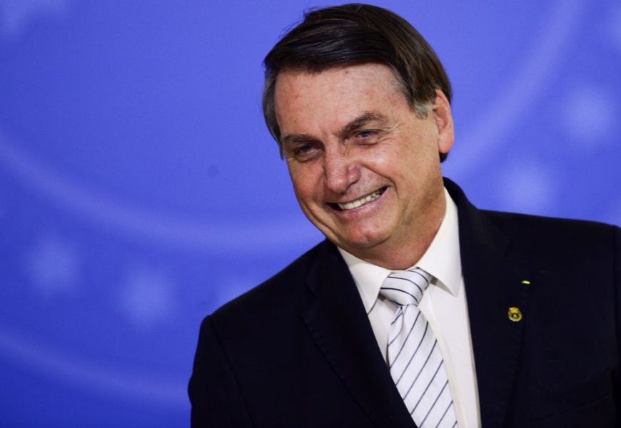 “Vacina contra covid-19 não será obrigatória”, diz Bolsonaro