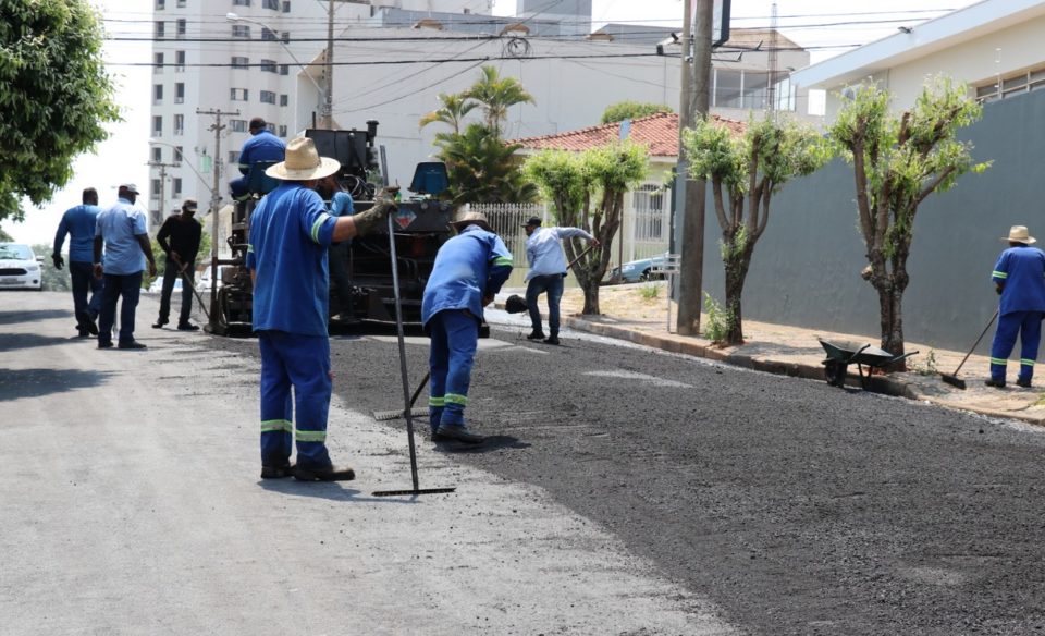 Prefeitura segue com o recapeamento na cidade