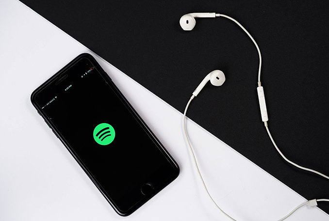 Spotify estuda lançar assinatura específica para podcasts