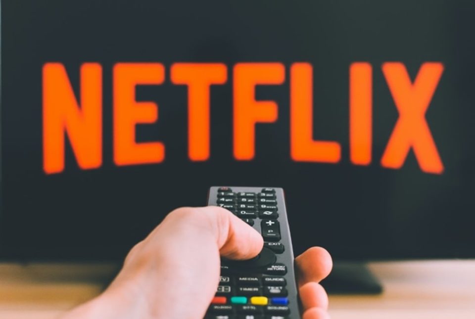 Netflix testa programação linear, como um canal de TV