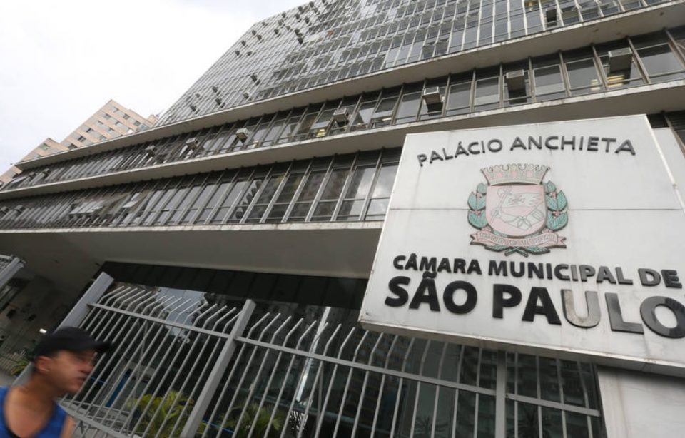 Déficit na previdência em SP limita investimento