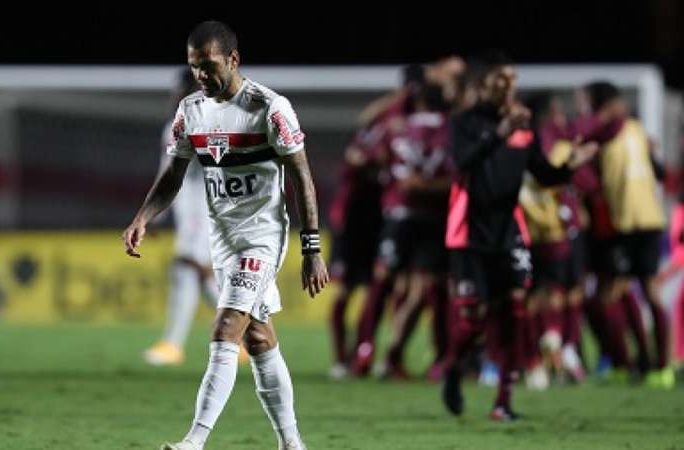 São Paulo leva gol e é eliminado da Copa Sul-Americana